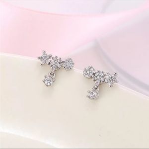 Korean Version 925 Sterling Silver Zircon Personality Flower Stud Earrings